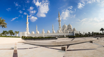 Sheikh Zayed Mosque in Middle East United Arab Emirates with ref