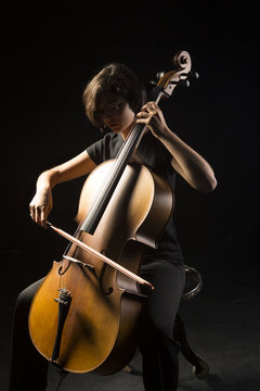 Young cellist