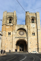 Fototapeta na wymiar Se Cathedral in Alfama, Lisbon, Portugal