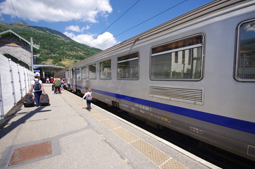 train en gare de bourg saint maurice - savoie © minicel73
