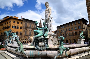 Fototapeta premium Przepiękna fontanna Neptuna, plac Signoria, Florencja, Włochy
