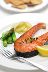 サーモンステーキ