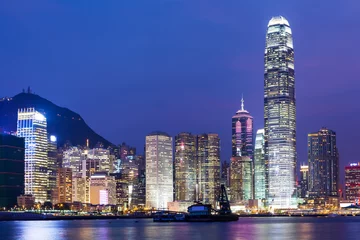 Gordijnen Hong Kong city at night © leungchopan