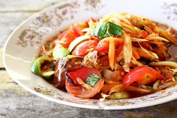 Thai  food green papaya salad