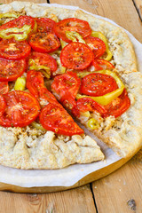 Roasted tomato and pepper tart