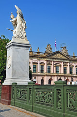 Berlino, Statue dello Schlossbrücke