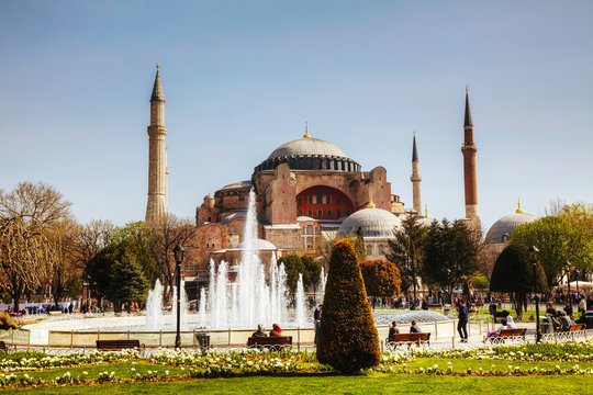 Hagia Sophia in Istanbul, Turkey early in the morning