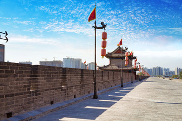 Xian - ancient city wall © lapas77