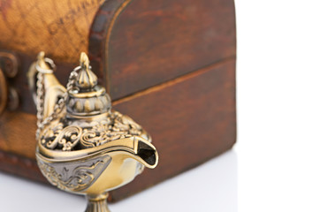 chest and aladin lamp