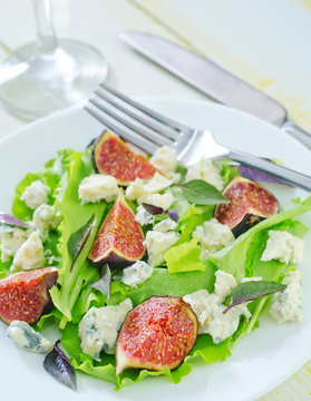 salad with cheese and figs