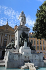 Fototapeta premium Garibaldi's monument de Nice
