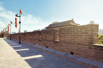 Xian - ancient city wall © lapas77