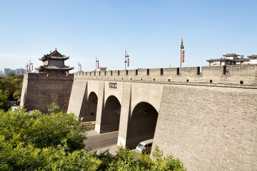 Xian - ancient city wall © lapas77