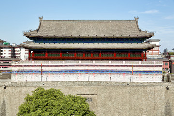 Xian - ancient city wall © lapas77