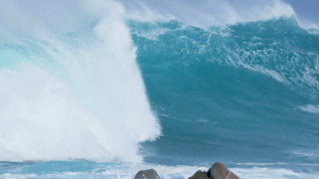 Slow Motion Giant Breaking Ocean Waves 