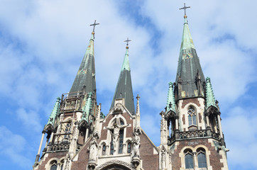 Fototapeta na wymiar Kościół Świętych Olgi i Elżbiety we Lwowie