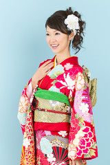 Fototapeta premium Beautiful asian kimono woman on white background