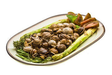 Escargot with asparagus, rosemary, thymus and tomato