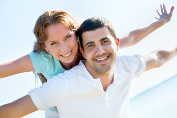 Obraz premium Happy young couple