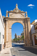 Fototapeta na wymiar St Angelo Arch. Manduria. Apulia. Włochy.