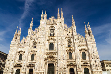 Fototapeta na wymiar Duomo di Milano w Mediolanie, Włochy