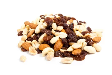 Foto op Plexiglas nuts and raisins isolated on white © EwaStudio