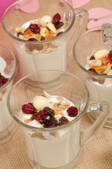 Yoghurt dessert