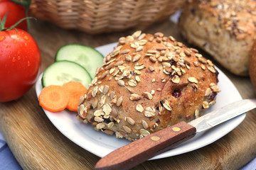 Müslibrötchen