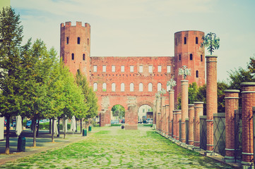 Torri Palatine Turin retro look