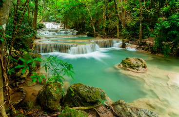 Naklejka premium Thailand waterfall in Kanjanaburi (Huay Mae Kamin)