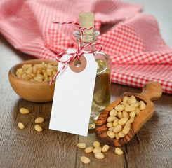 Oil of pine nuts