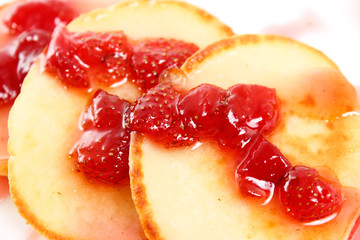 pancakes with strawberry jam
