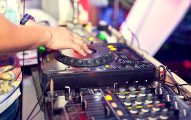 Dj mixing
