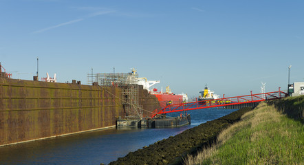 Fototapeta premium industrial ship