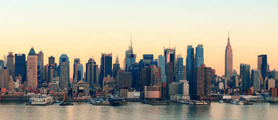 Fototapeta na wymiar Zachód słońca w Nowym Jorku