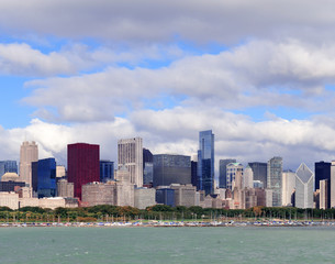 Obraz premium Chicago skyline over Lake Michigan
