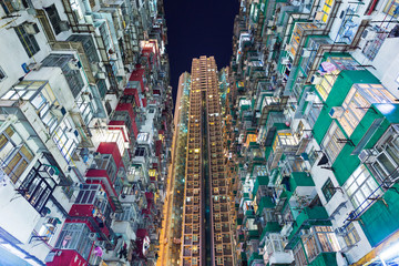 Fototapeta premium Overpopulated building in Hong Kong