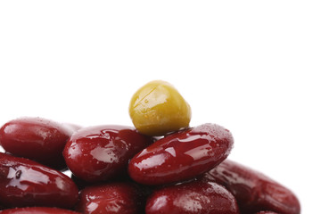 Freshly washed red kidney beans.