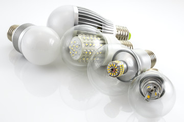 LED lamps E27  with a different chip technology
