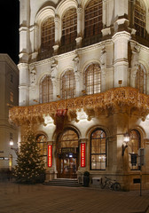 Obraz premium Weihnachtsbeleuchtung Cafe Central Wien