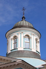 Fototapeta na wymiar Kopuła ormiańskiej cerkwi w Petersburgu, Rosja