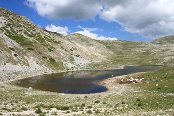 Fototapeta na wymiar Krajobraz widok jeziora księżnej. Lazio, Włochy