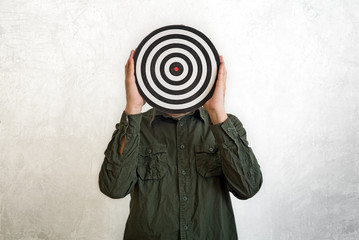 Target head