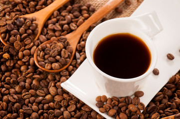 Instant dark coffee