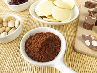 Zutaten für selbstgemachte Schokolade