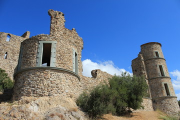 Fototapeta na wymiar Zamek w Grimaud