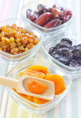 dried apricots, raisins and dates