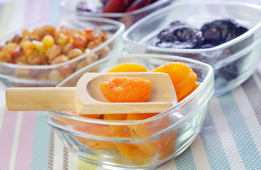 dried apricots, raisins and dates