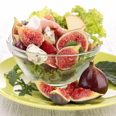 salad with fig, prosciutto and cheese