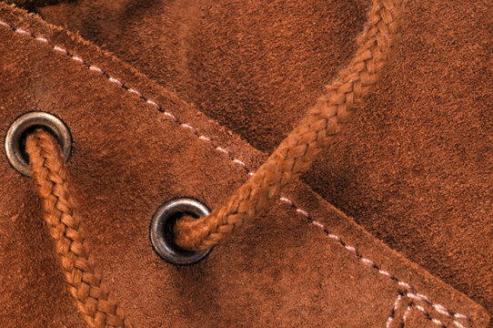 Les oeillets de chaussures